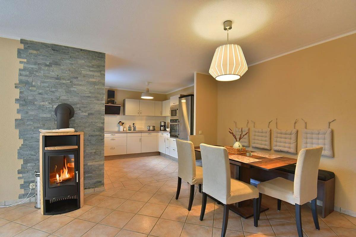 Ferienwohnung Etzelbach エクステリア 写真